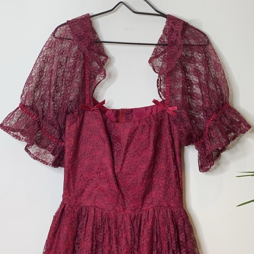 Vintage 70s 80s Crimson Lace Full Sweep Victorian Puff Sleeves Petticoat Gown S - Picture 5 of 17
